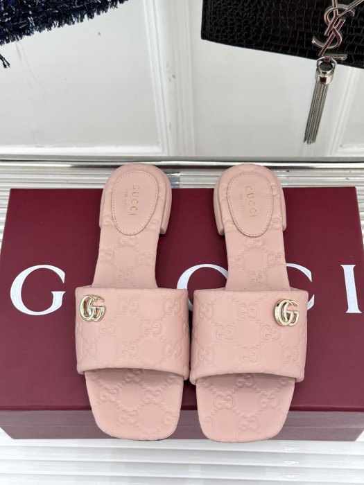 Шлепанцы фото 4