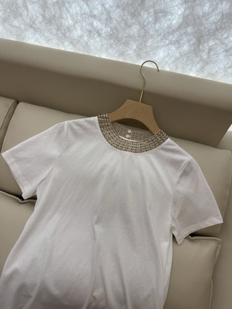 T-shirt women's фото 6