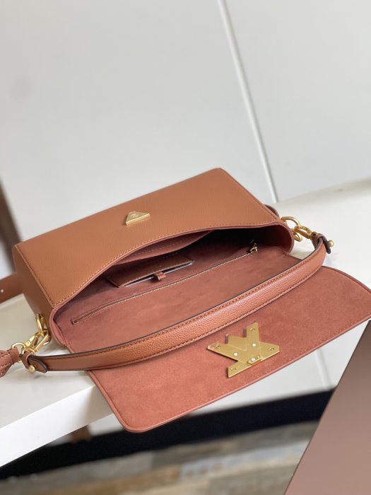 Сумка женская Soft Twist 27 см фото 8