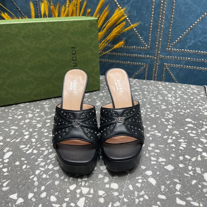 Sandals black