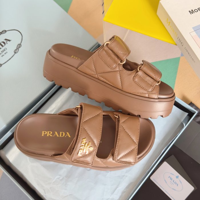 Шлепанцы фото 6