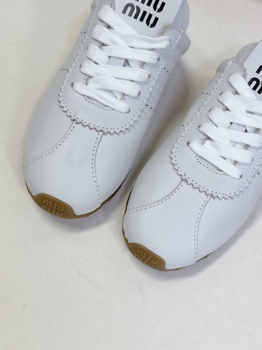 Кроссовки фото 7