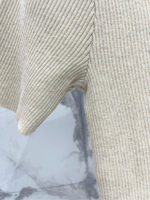 T-shirt women's фото 7