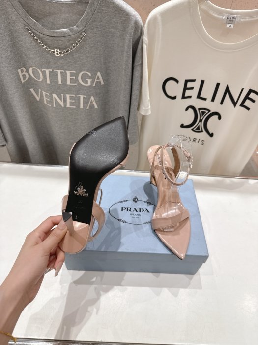 Босоніжки фото 9