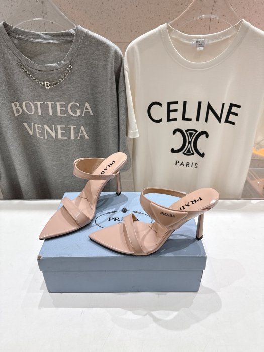 Босоніжки фото 3