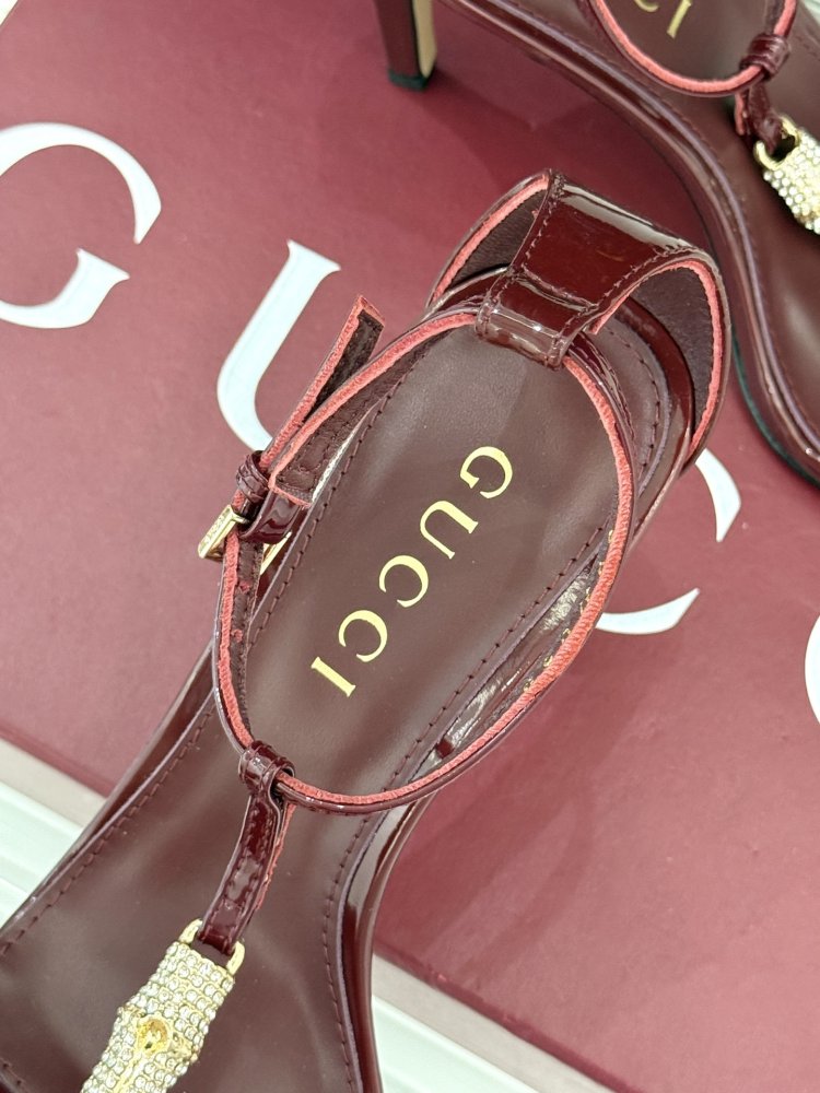 Босоножки фото 8