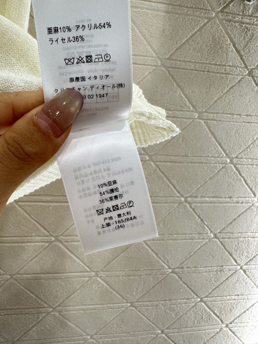 Футболка жіноча фото 9