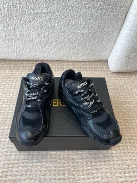 Кроссовки фото 6