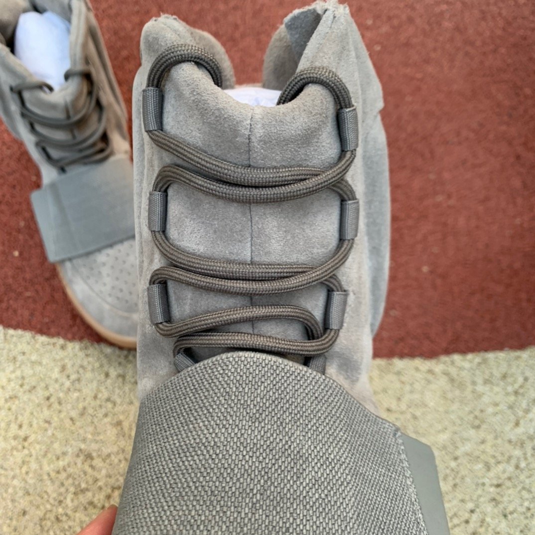 Кроссовки Yeezy Boost 750 Grey Gum BB1840 фото 7