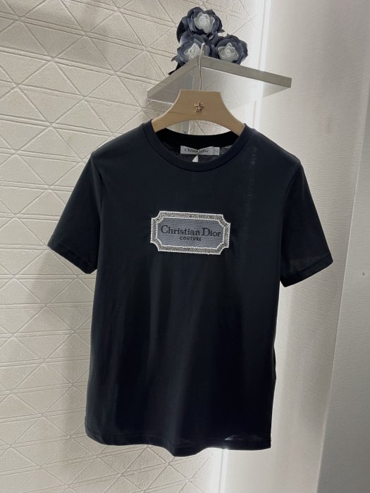 Футболка женская