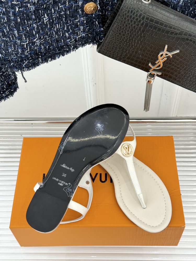 Сандалии женские фото 9