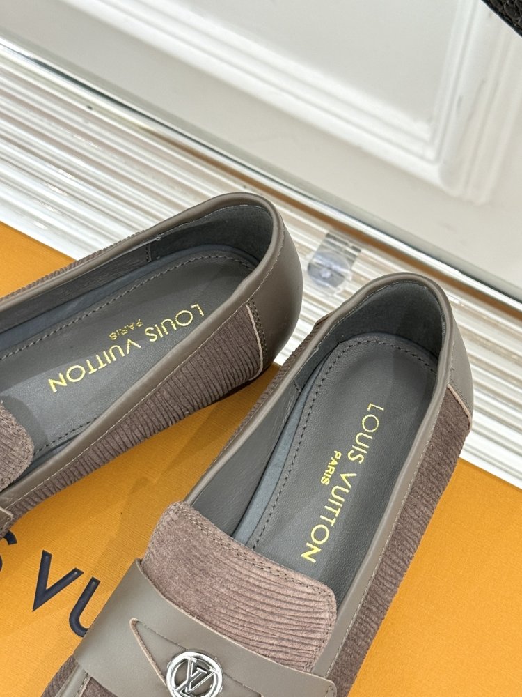 Туфли женские фото 8