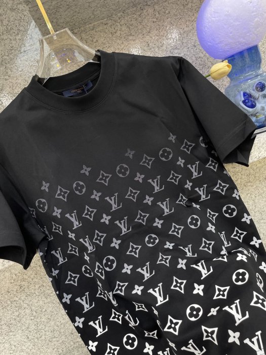 T-shirt men's фото 7
