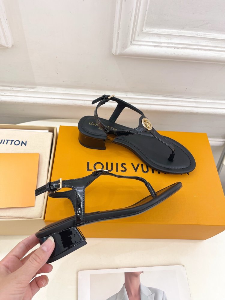 Сандалии женские фото 5