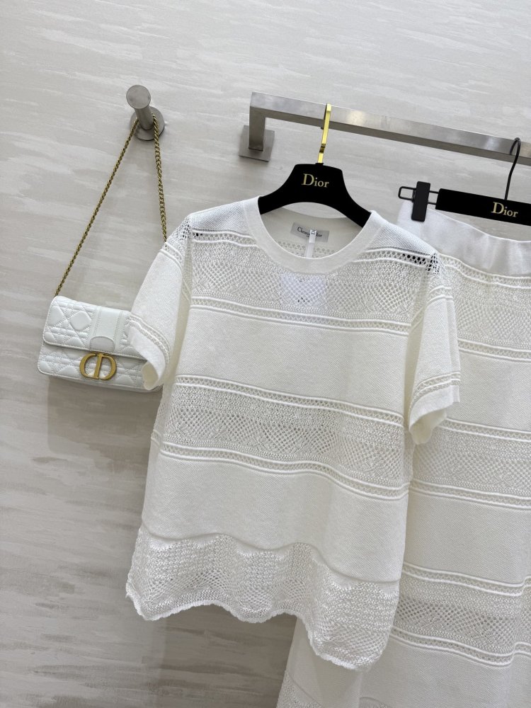 Костюм жіночий фото 2