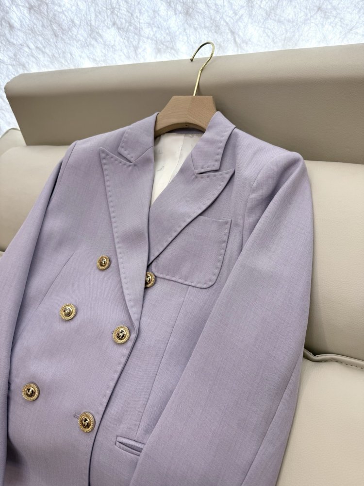 Костюм женский фото 8