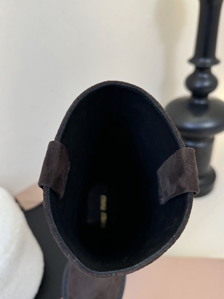 Сапоги женские фото 8