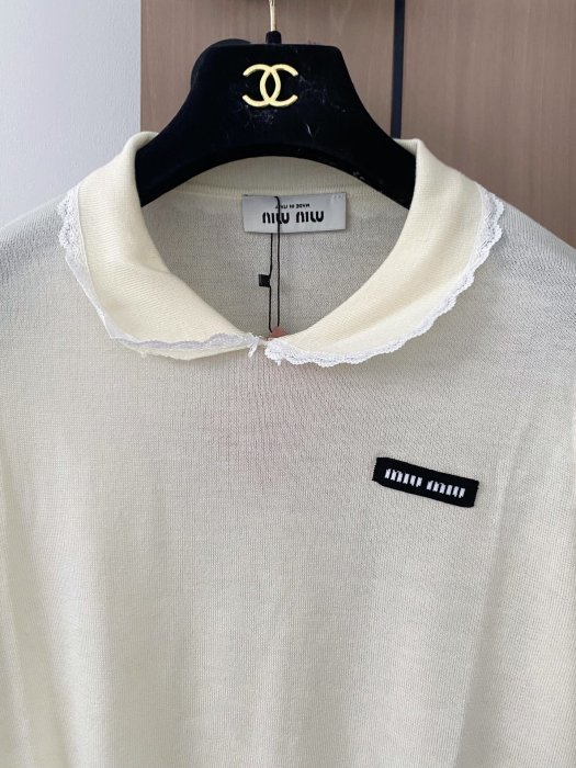 Футболка жіноча фото 3