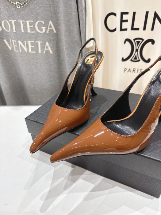 Босоножки фото 7