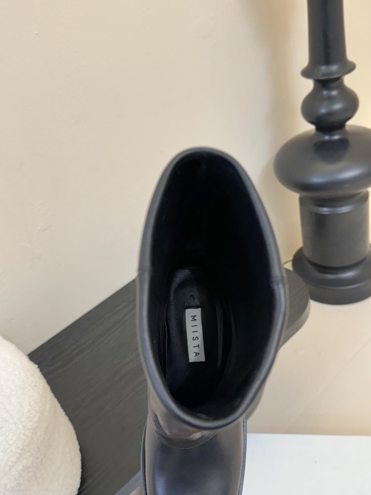 Чоботи жіночі фото 8