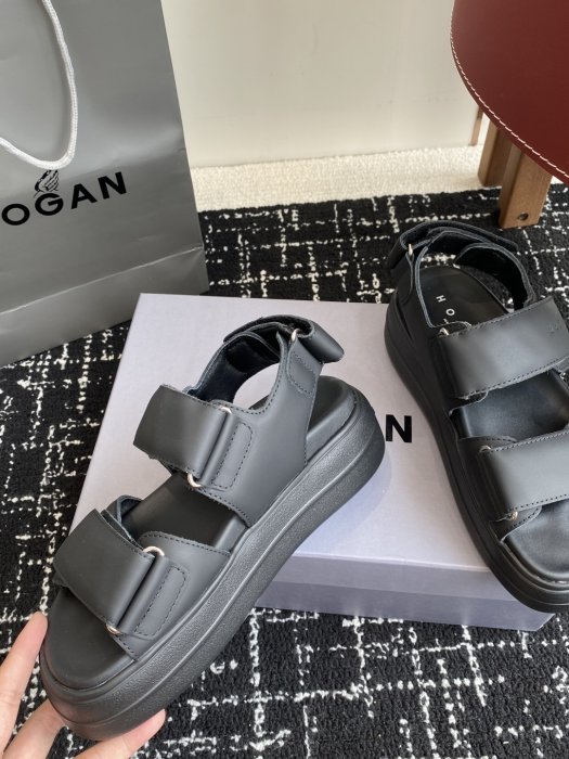 Сандалии женские фото 7