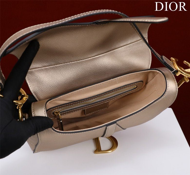 Сумка кожаная Dior Saddle 25 см фото 5