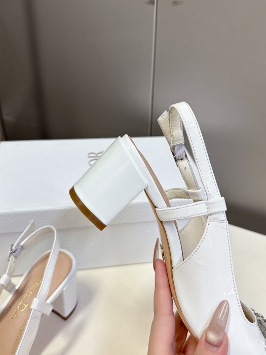 Босоножки фото 9