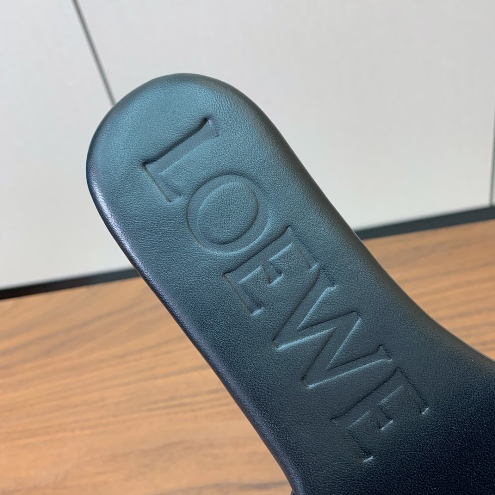 Шлепанцы женские фото 7