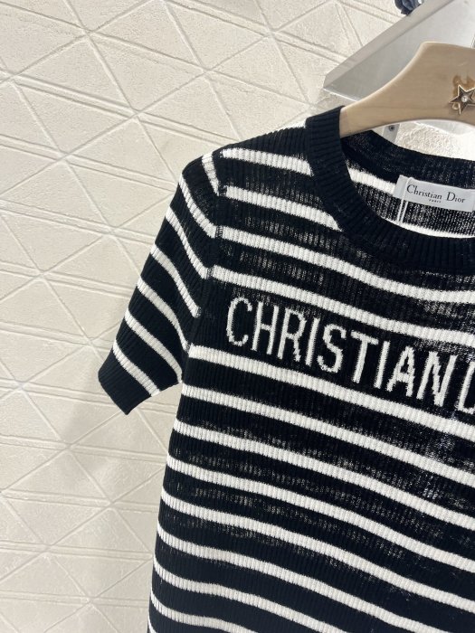 Футболка женская фото 6