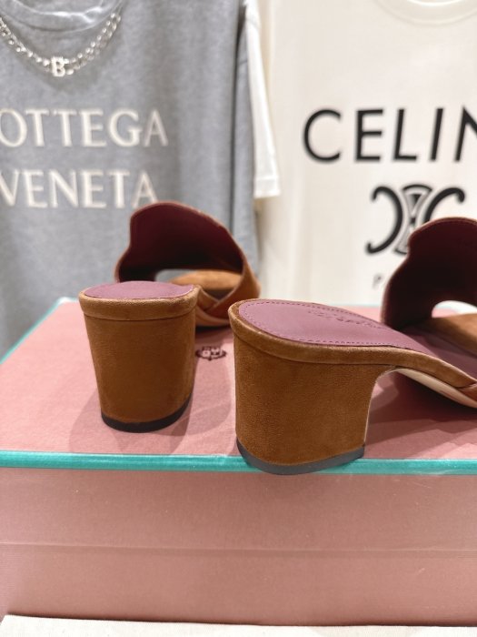 Босоніжки фото 8