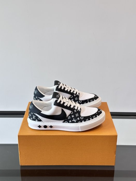 Кроссовки мужские