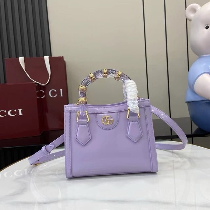Сумка кожаная Gucci Diana 20 см