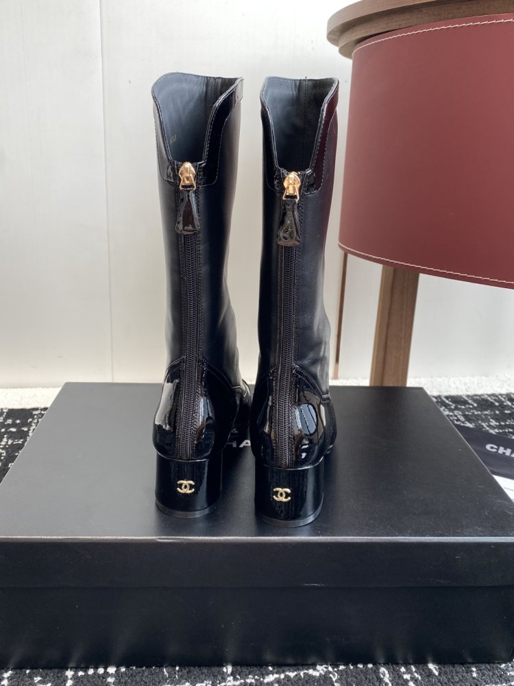 Сапоги женские фото 8