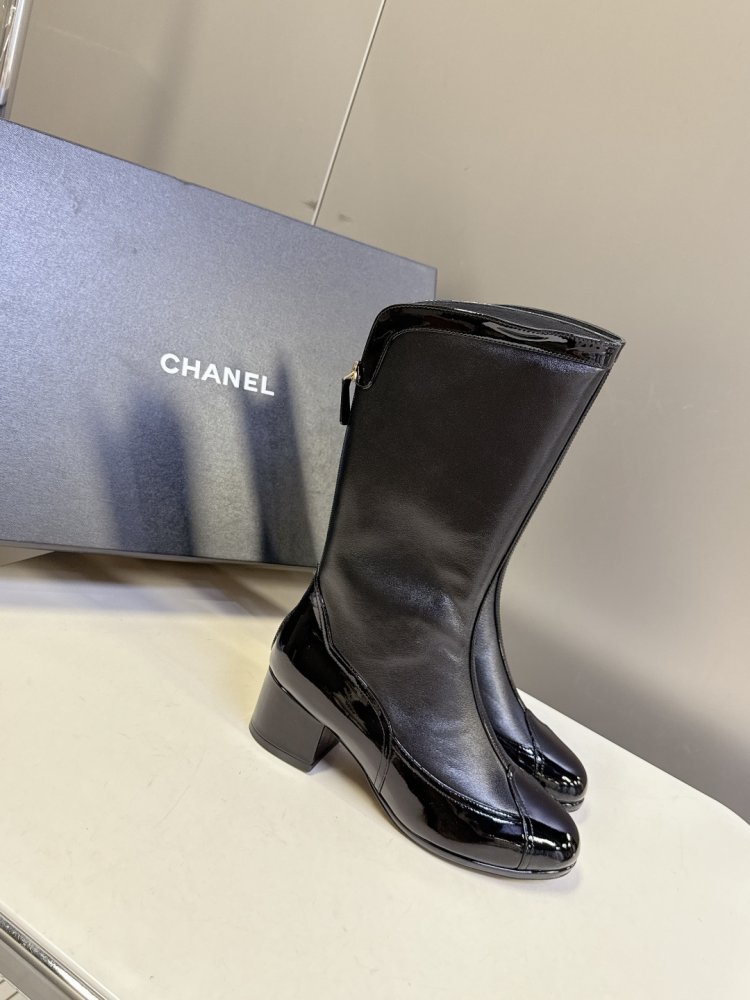 Сапоги женские фото 3