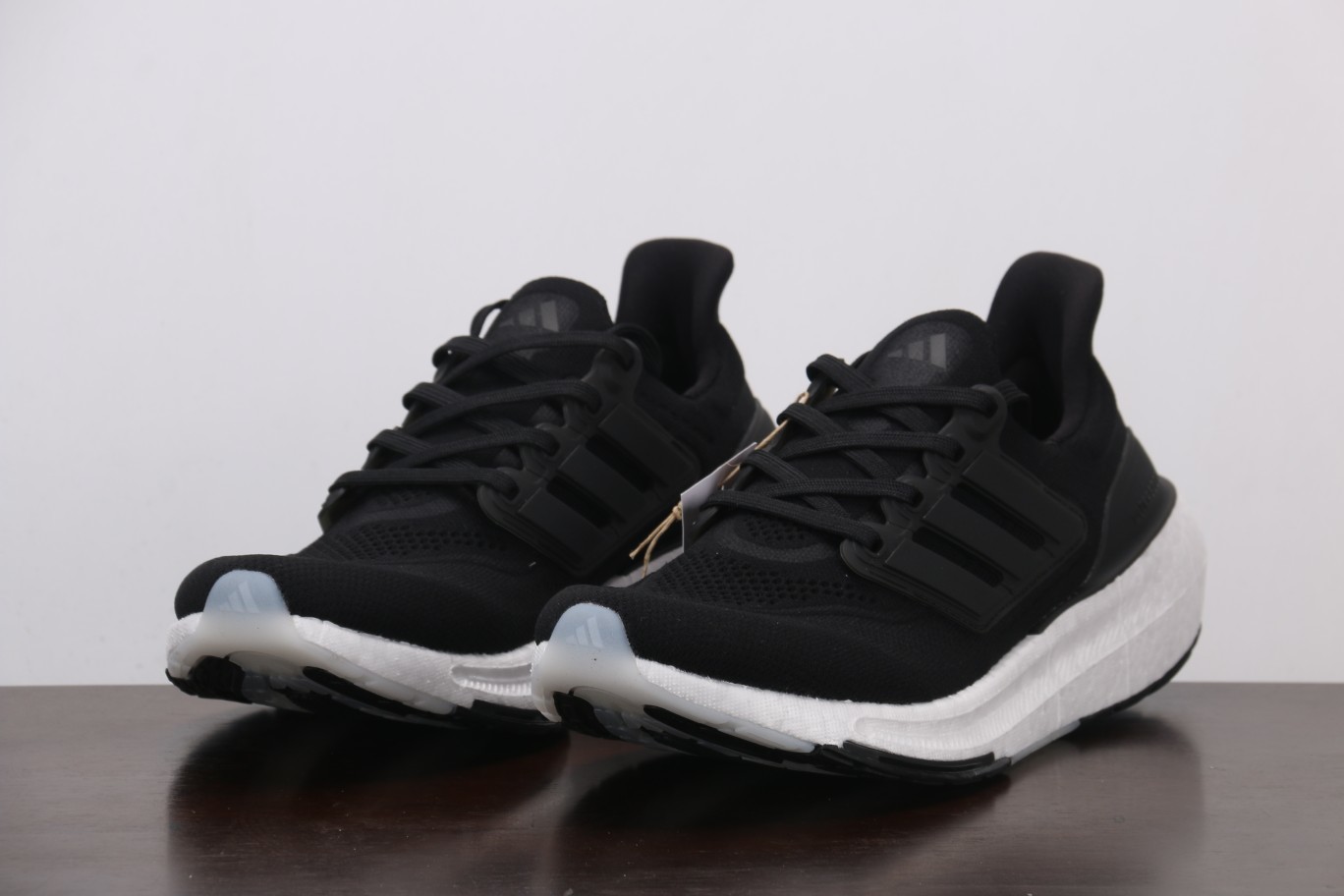 Кроссовки Ultra Boost Light Core Black White - GY9351 фото 6