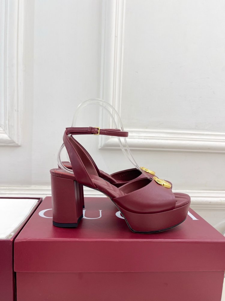 Босоножки фото 2