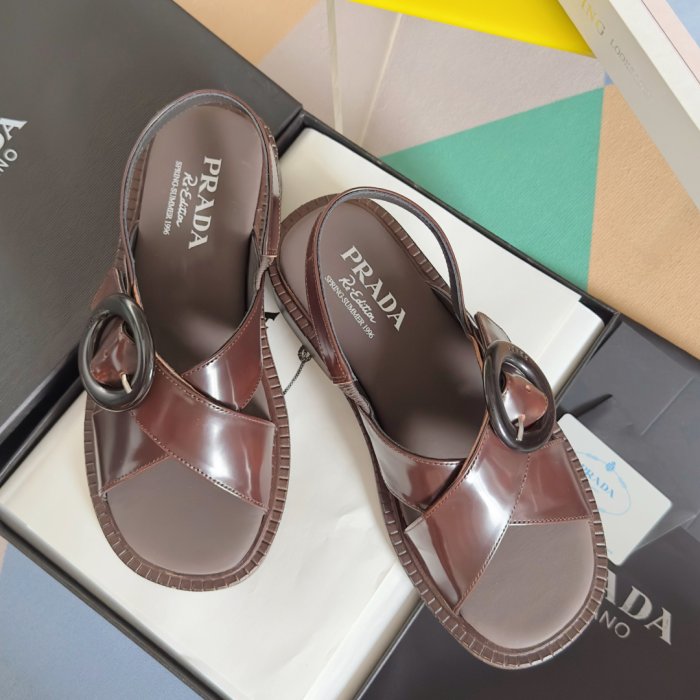 Сандалии женские