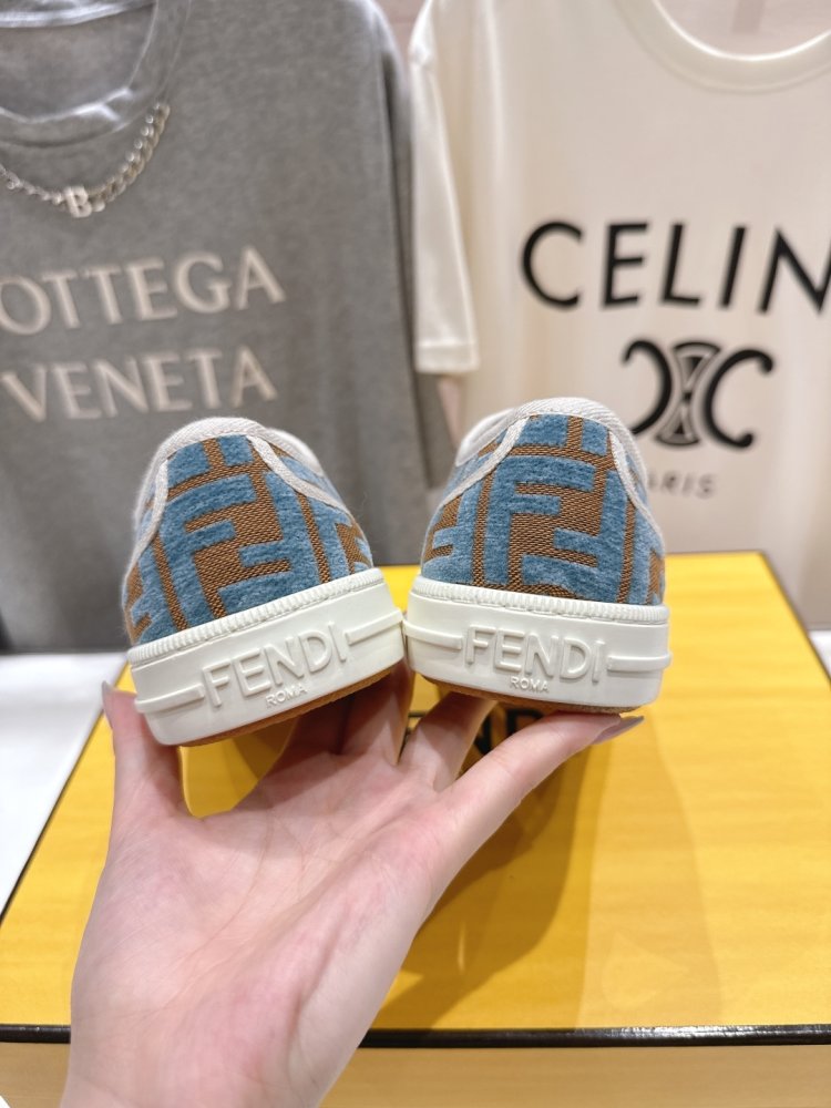 Кеди жіночі фото 8