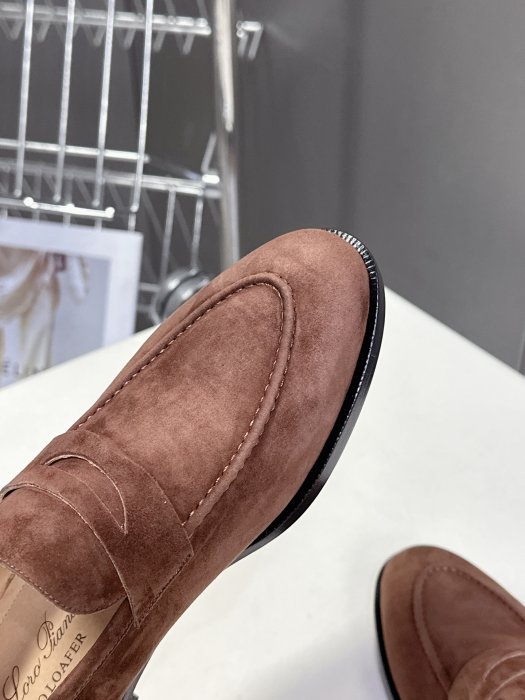 Лоферы женские фото 7