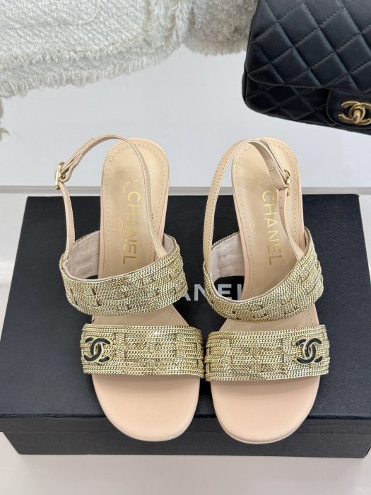 Босоніжки фото 4