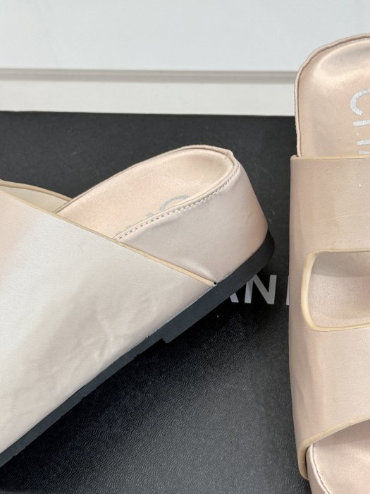 Шлепанцы фото 6