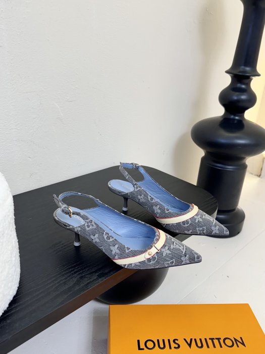 Босоножки фото 2