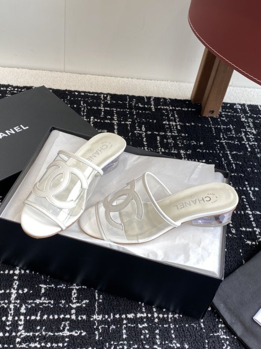 Босоножки фото 3