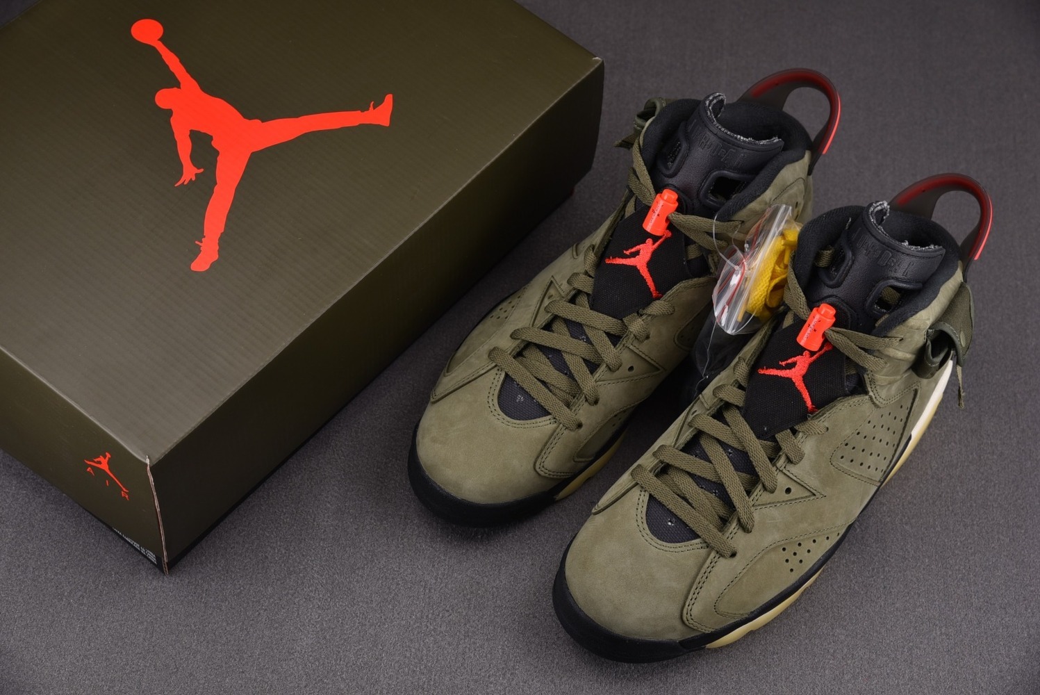 Кросівки Air Jordan 6 Retro Travis Scott - CN1084-200 фото 7