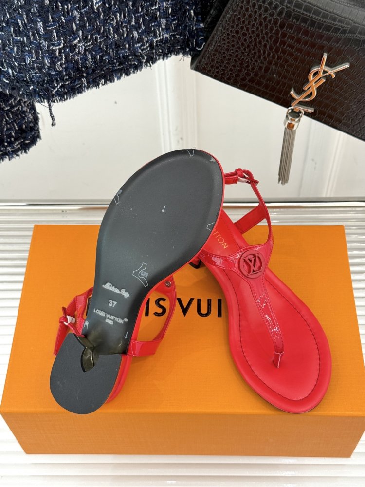 Босоножки фото 9