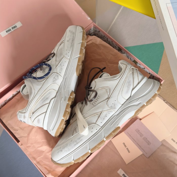 Кроссовки фото 6