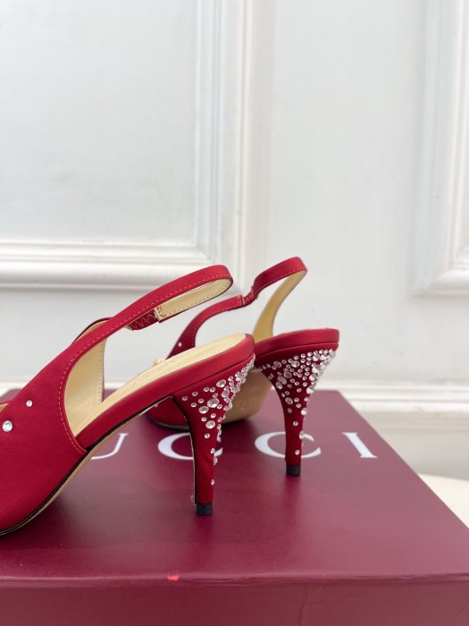 Босоножки фото 8