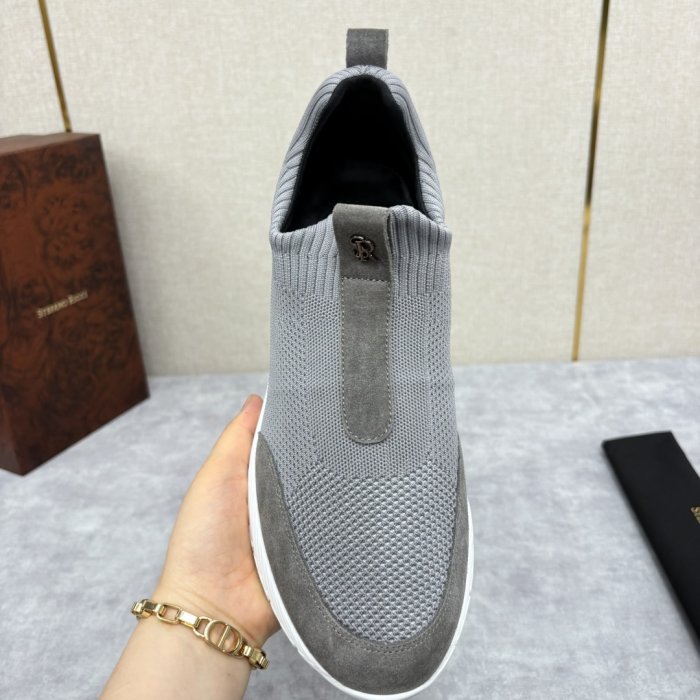 Кросівки фото 7