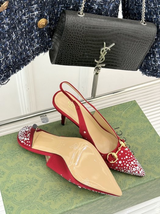 Босоножки фото 9