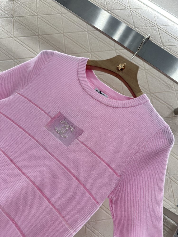 T-shirt women's фото 7